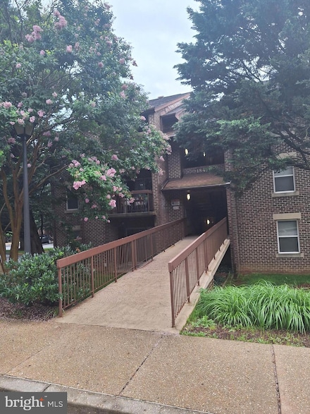 18420 Guildberry Dr Unit 101, Gaithersburg, MD 20879