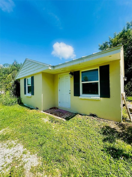 1764 W Midway Rd, Fort Pierce, FL 34981