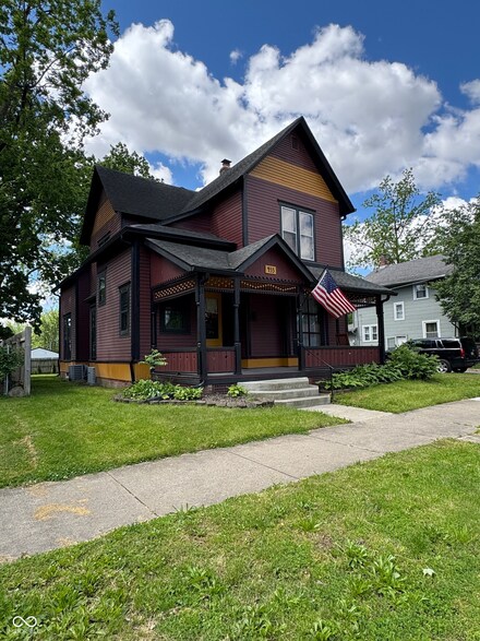 433 W Main St, Greenfield, IN 46140