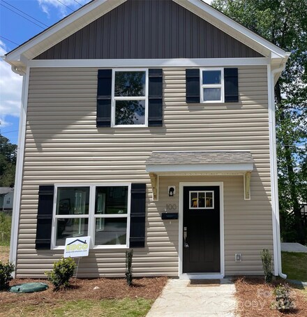 100 Orchard Dr, Clover, SC 29710