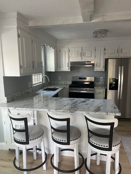 48 Cannongate III, Nashua, NH 03063