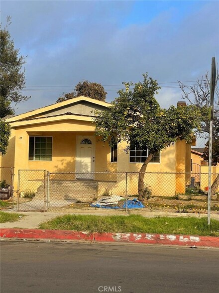 6738 Miramonte Blvd, Los Angeles, CA 90001