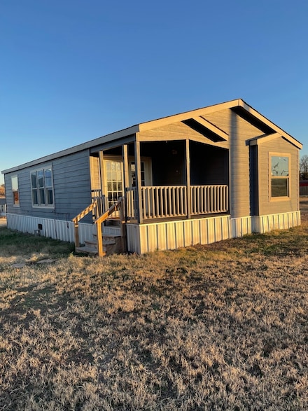 213 Farmhouse Rd, Springtown, TX 76082