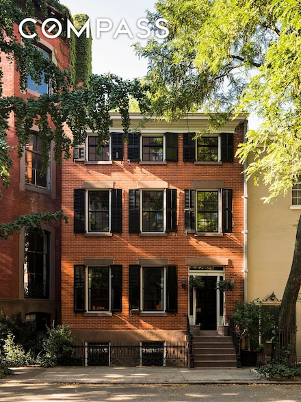 68 Morton St, New York, NY 10014