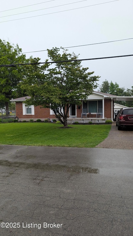 4301 Oboe Dr, Louisville, KY 40216