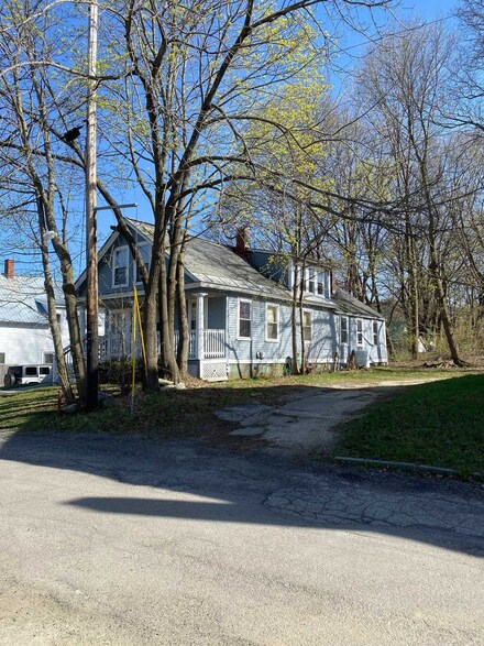 69 Tremont St Unit 204, Claremont, NH 03743
