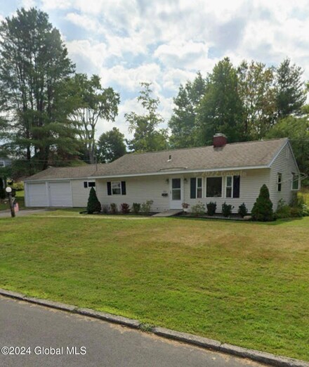 111-113 Evelyn Ave, Amsterdam, NY 12010