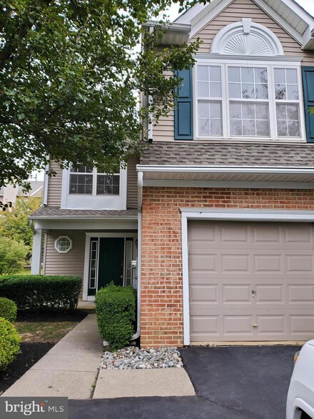 2679 Fallow Hill Ln, Jamison, PA 18929