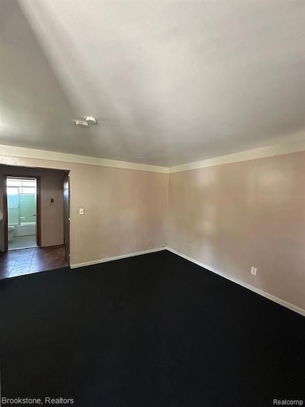 19625 Conant Unit 5, Detroit, MI 48234