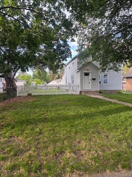 2428 14th Ave E, Saint Paul, MN 55109