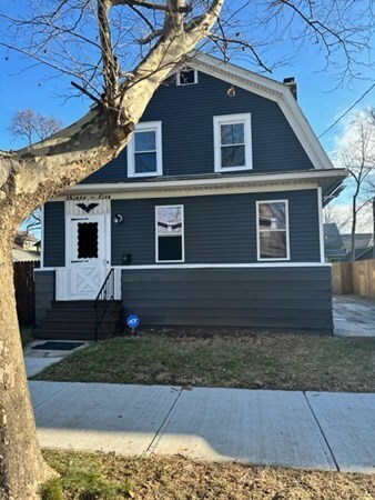 35 Itendale St, Springfield, MA 01108