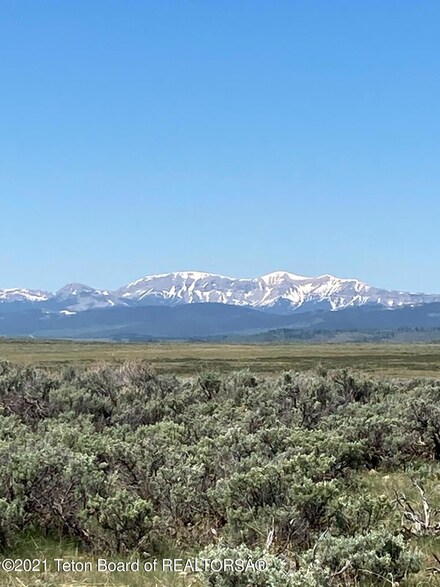 217 E Beaver Ridge Rd, Daniel, WY 83115