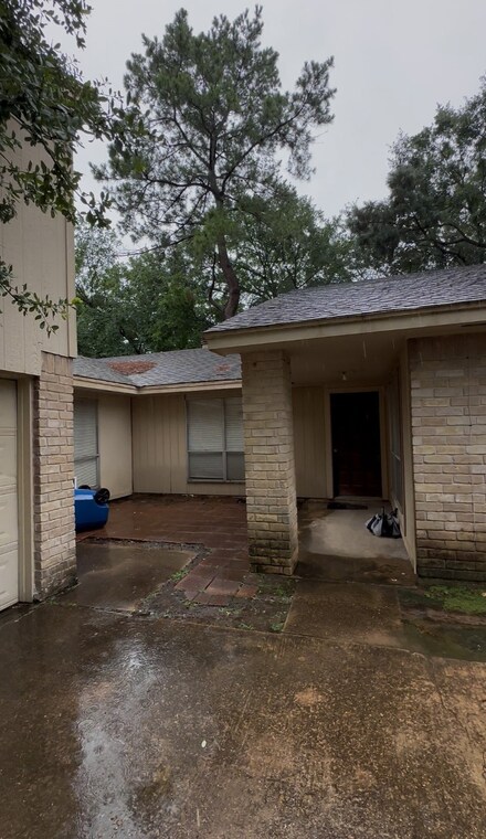 12503 Advance Dr, Houston, TX 77065
