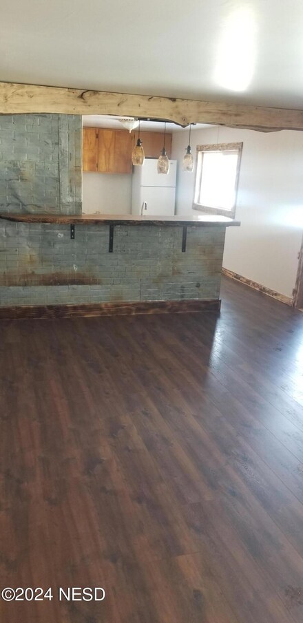 415 3rd Ave E, Bristol, SD 57219