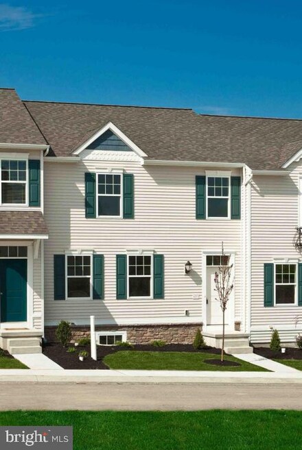 521 Moreland Ct N, Willow Street, PA 17584