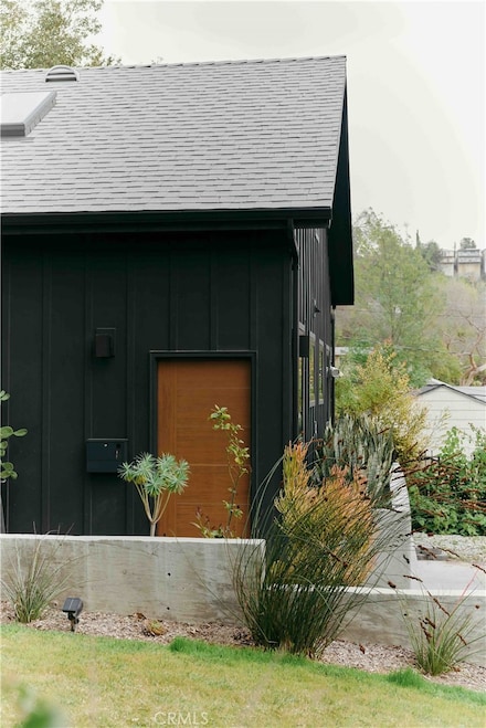 6010 Oak Hill Place, Los Angeles, CA 90042