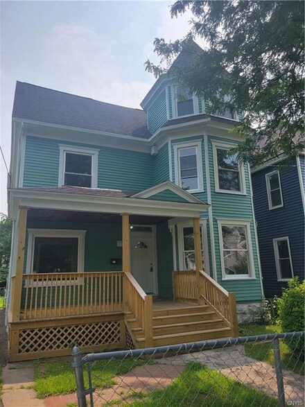 108 Elk St, Syracuse, NY 13205