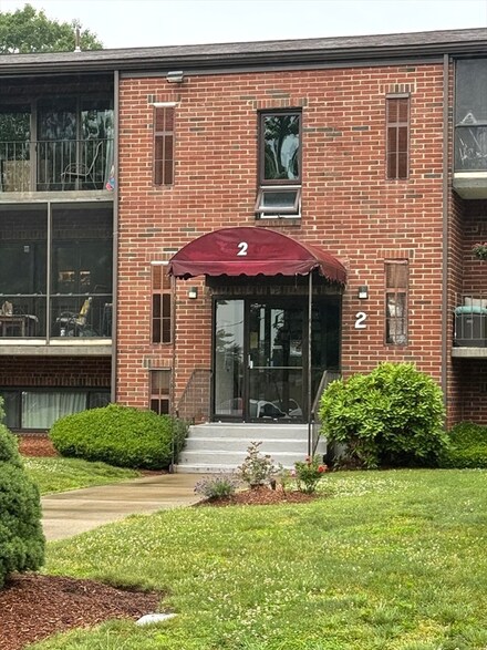221 Oak St Unit 2-23, Brockton, MA 02301