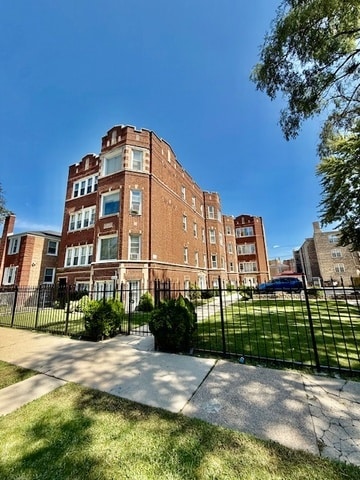 9211 S Laflin St Unit 1D, Chicago, IL 60620
