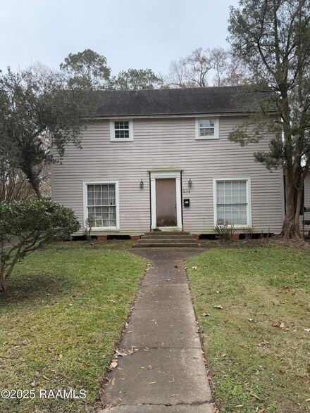 214 E 9th St, Crowley, LA 70526
