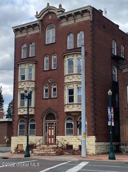 3 State St, Schenectady, NY 12305