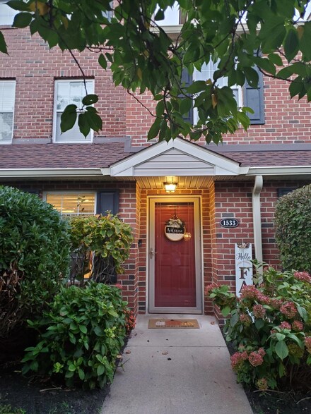 1533 Thomas Jefferson Ct Unit 1533, Mays Landing, NJ 08330