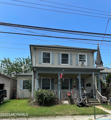 14 W 3rd St, Keyport, NJ 07735