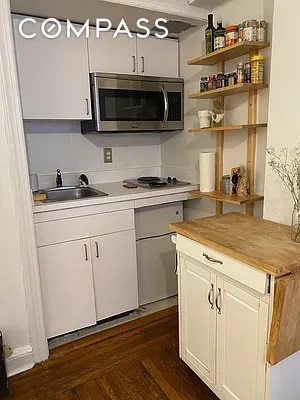 5 Tudor City Place Unit 218, New York, NY 10017
