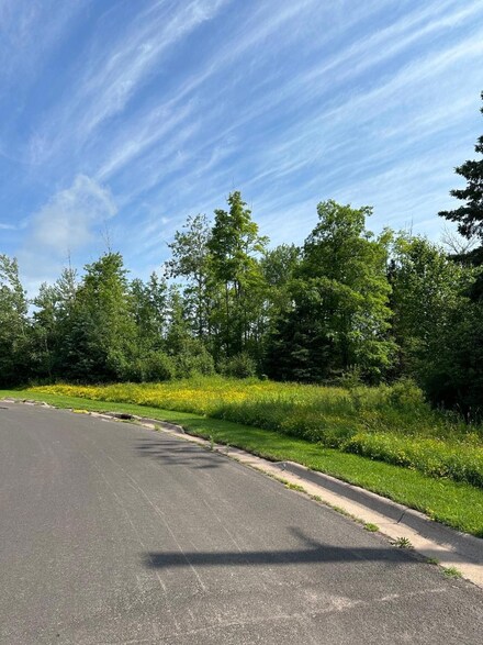 2201 Campbell Dr, Ashland, WI 54806