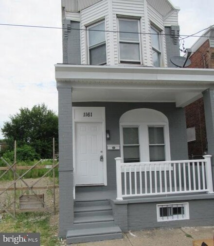 1161 Morton St, Camden, NJ 08104