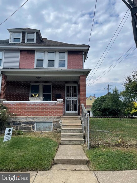 251 E Berkley Ave, Clifton Heights, PA 19018