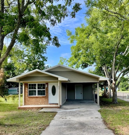 202 Avenue G, Port Saint Joe, FL 32456
