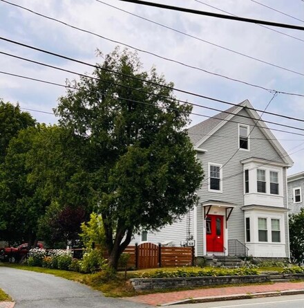 157 Beach St, Saco, ME 04072
