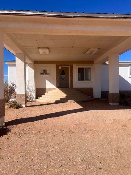 15 Del Rey, Los Lunas, NM 87031