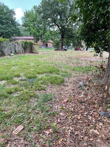 8406 Dreher Ln, Little Rock, AR 72209