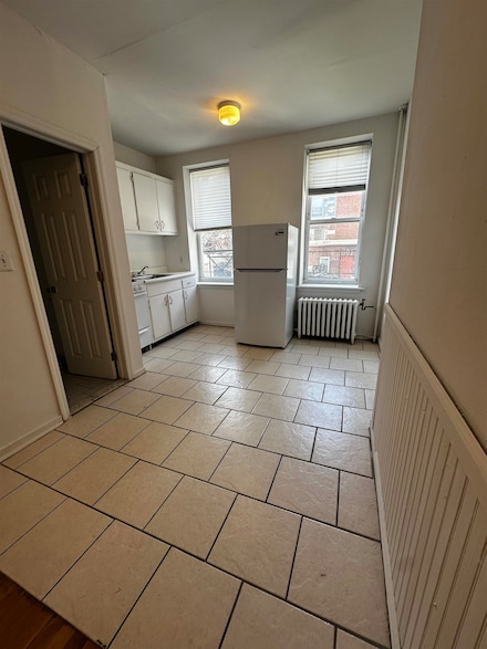 118 Adams St Unit 2, Hoboken, NJ 07030