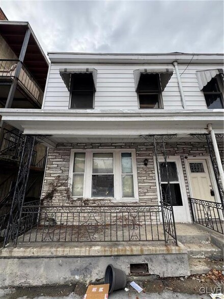 111 N 3rd St, Pottsville, PA 17901