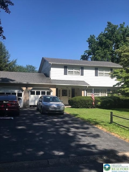 1285 Stafore Dr, Bethlehem, PA 18017