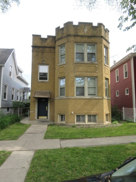 2005 Foster St, Evanston, IL 60201