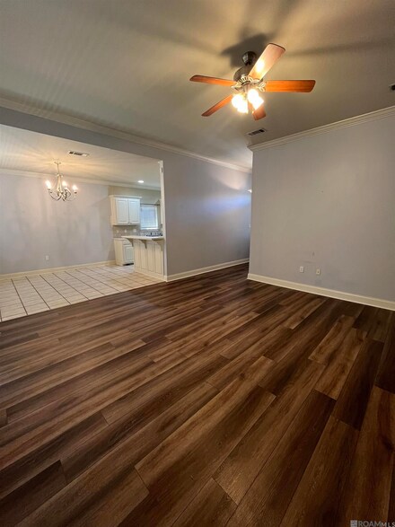 3223 Nicholson Lake Dr, Baton Rouge, LA 70810