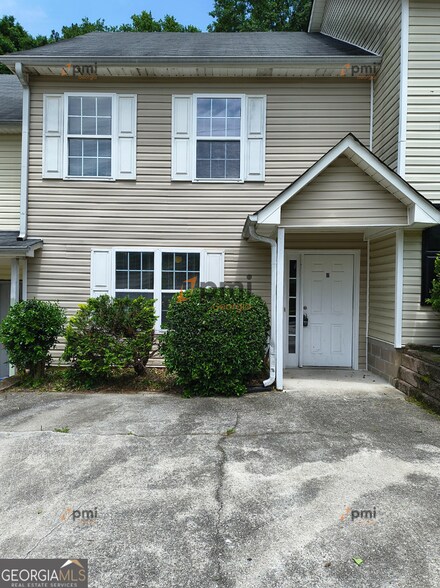 8370 Hollis St, Douglasville, GA 30134