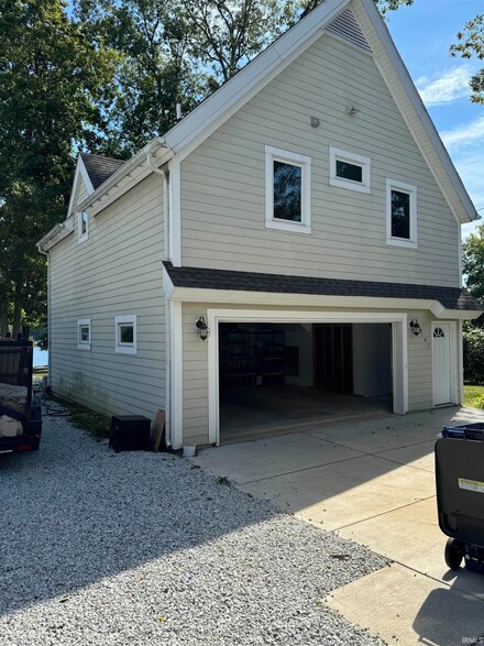 5541 Richey Ln, Monticello, IN 47960