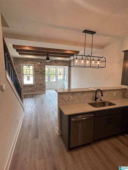 1192 Windsor Square, Hoover, AL 35242