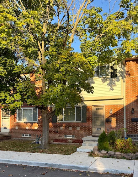 3158 Wolverine Dr, Ann Arbor, MI 48108