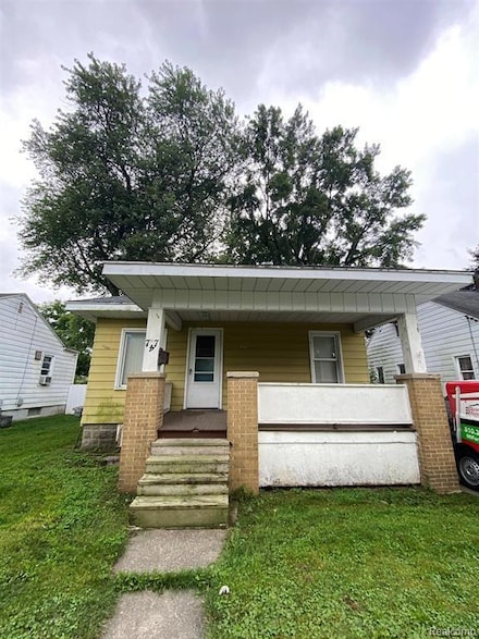 747 Vermilya Ave, Flint, MI 48507