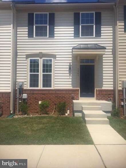 7941 Erinvale Ln Unit LG STRAUSS, Seven Valleys, PA 17360