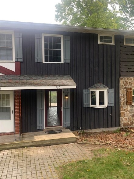 730 S Shore Trail Unit 2, Central City, PA 15926