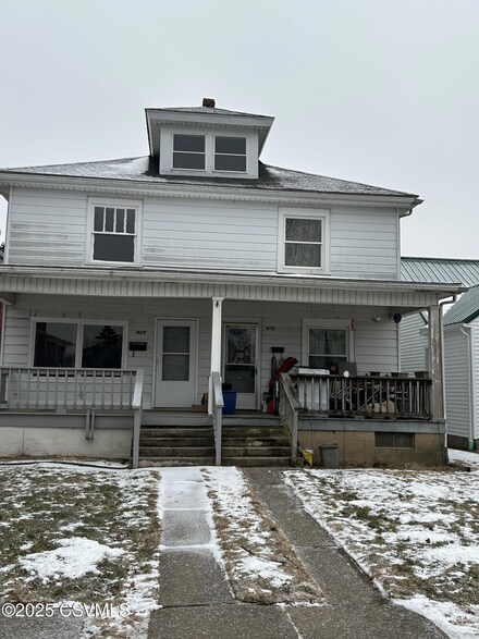 415 N 8th St, Selinsgrove, PA 17870