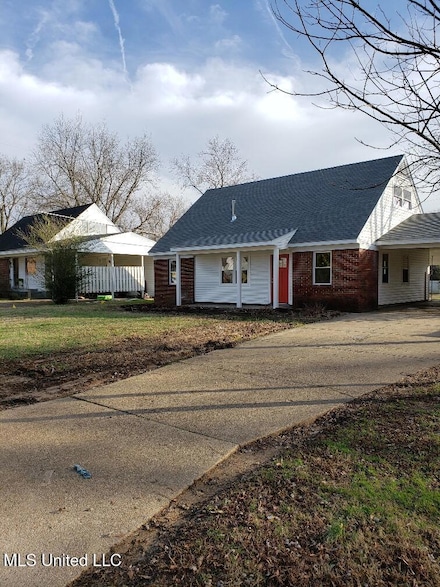 1475 Vicksburg Dr, Southaven, MS 38671