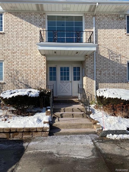 42285 Woodward Ave # S1-3, Bloomfield Township, MI 48304